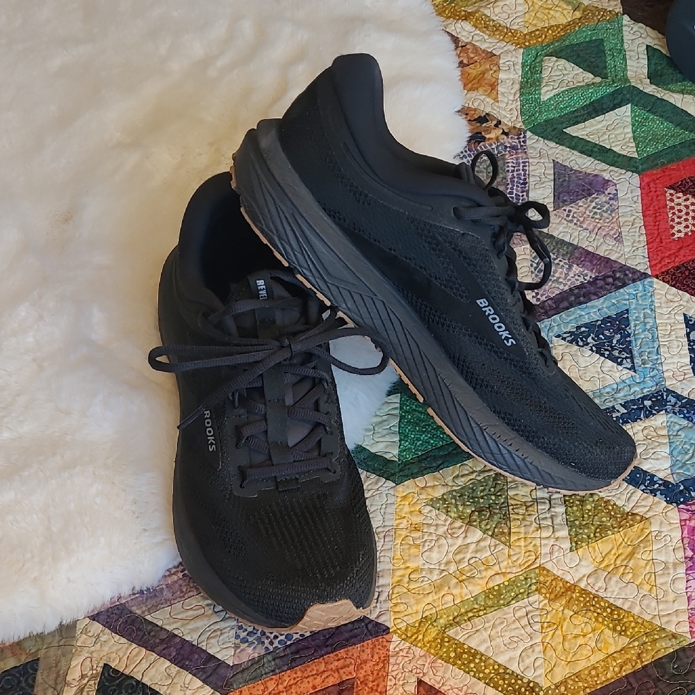 Brooks Revel 6 Black Lace Up Casual Running Sneakers Size Womens 11